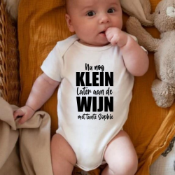 333-Nu nog klein later aan de wijn 333-Nu nog klein later aan de wijn