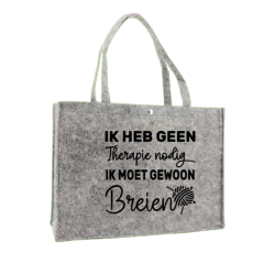 141- Ik heb geen therapie nodig ik moet gewoon breien 141- Ik heb geen therapie nodig ik moet gewoon breien