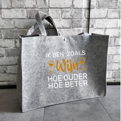 432- ik ben zoals wijn hoe ouder hoe beter 432- ik ben zoals wijn hoe ouder hoe beter