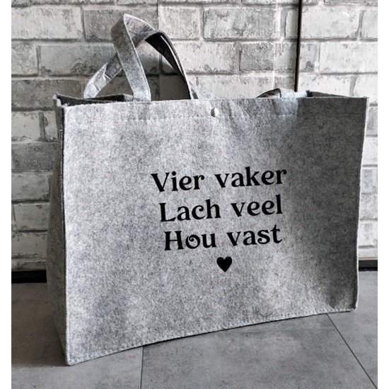 973- Vier Vaker lach veel hou vast tas