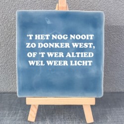 983- T het nog nooit zo donker west of t wer altied wel weer licht