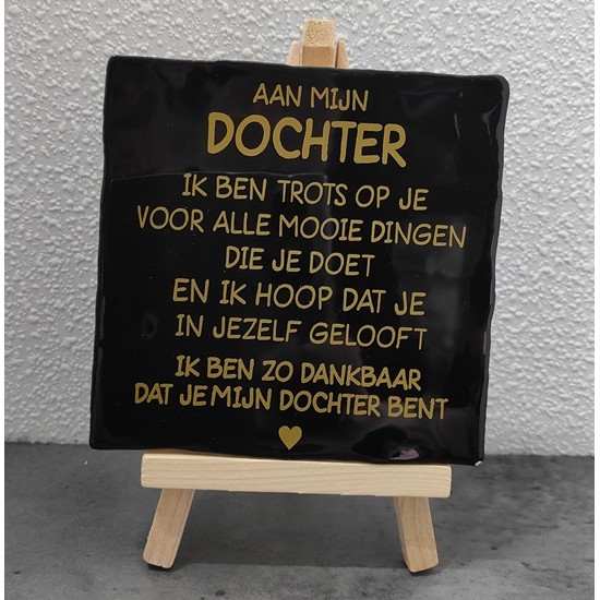 979- Trots tegeltje