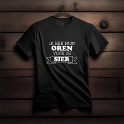 559-Oren voor de sier
